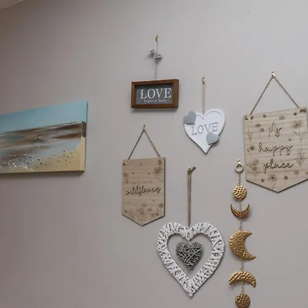 بيت للعطل The Corner House