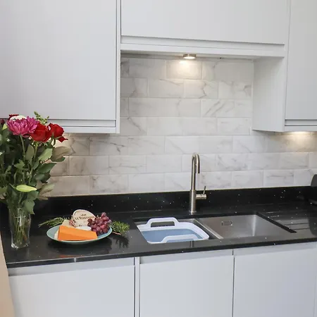 بيت للعطل The Corner House سكرابورو
